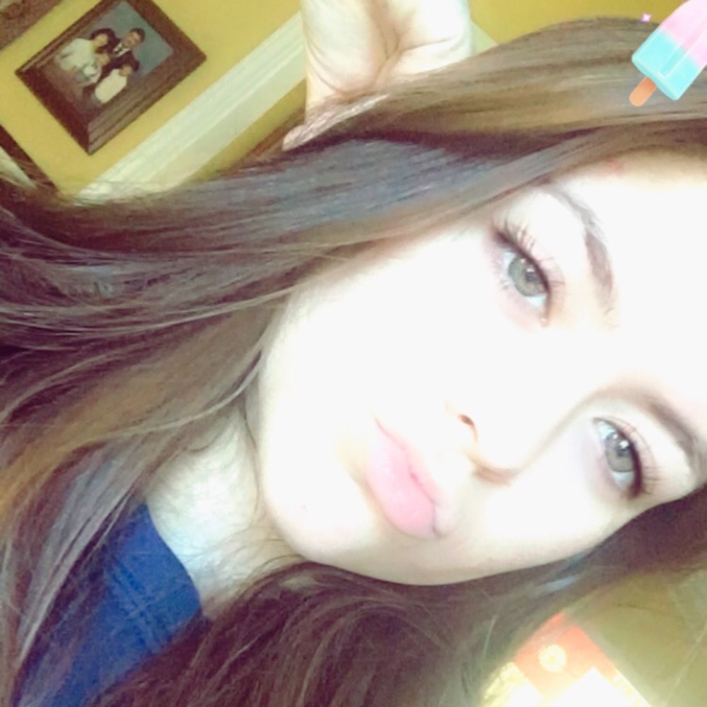 Meet your Posher, Savannah
